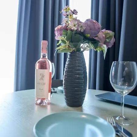 Oreo アパートホテル